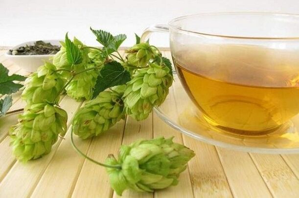 Abkochung vun Hopfenkegel fir Brustvergréisserung